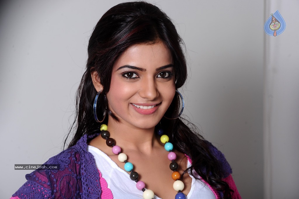 Samantha Hot Photo Gallery - 67 / 145 photos