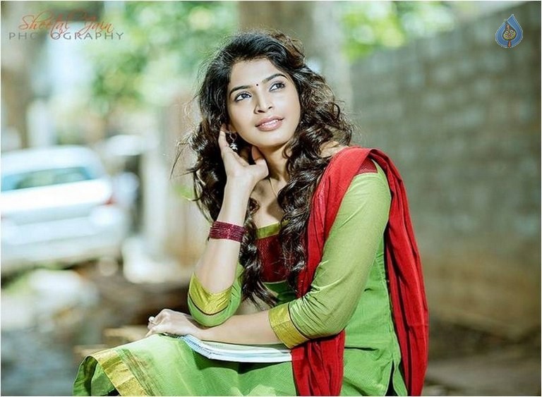 Sanchita Shetty New Photos - 2 / 20 photos