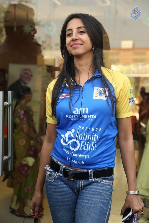 Sanjjanaa Gallery - 5 / 28 photos