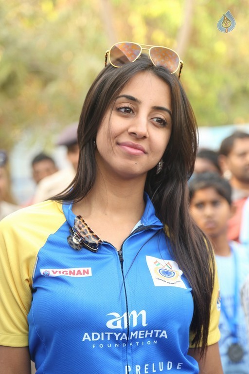 Sanjjanaa Gallery - 17 / 28 photos