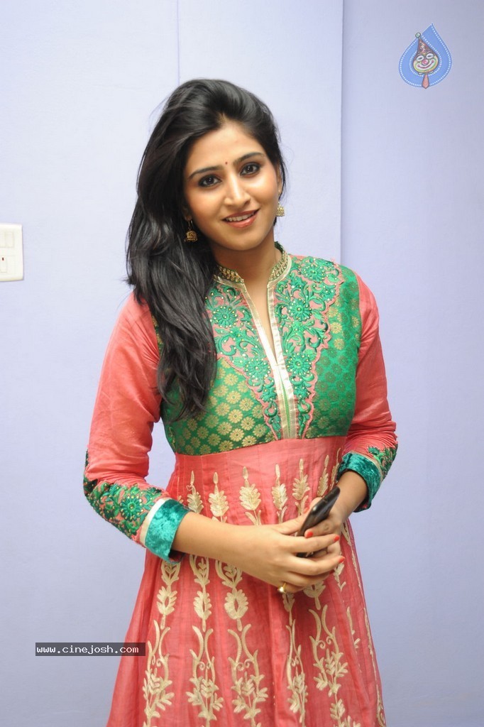 Shamili New Photos - 13 / 29 photos