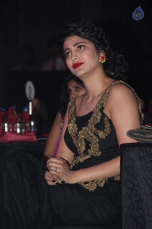 Shruti Haasan at Ritz Style Awards - 15 / 28 photos