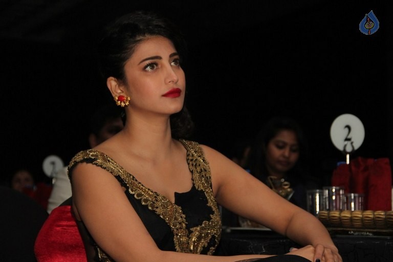 Shruti Haasan at Ritz Style Awards - 18 / 28 photos