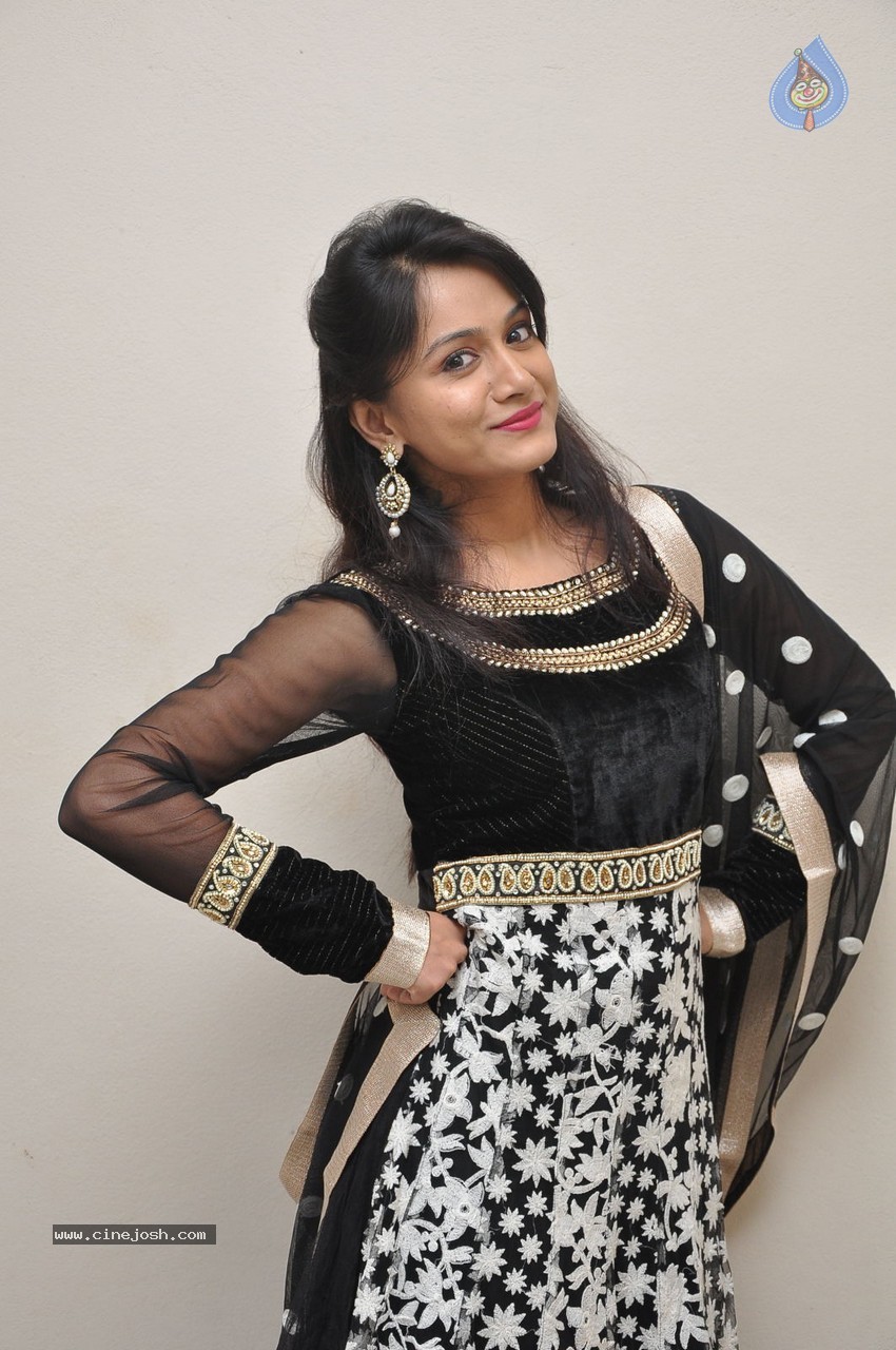 Smithika New Photos - 13 / 55 photos