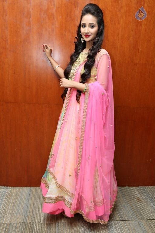 Soumya Pictures  - 17 / 21 photos