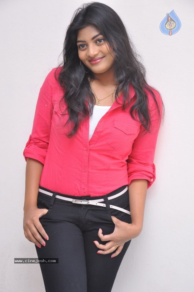 Sowmya Latest Pics - 18 / 56 photos