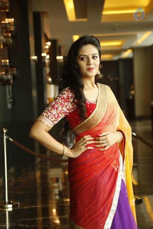 Sreemukhi Latest Images - 20 / 42 photos