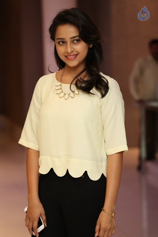 Sri Divya Photos - 21 / 42 photos