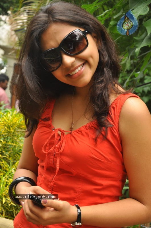 Sri Latest Stills - 19 / 40 photos