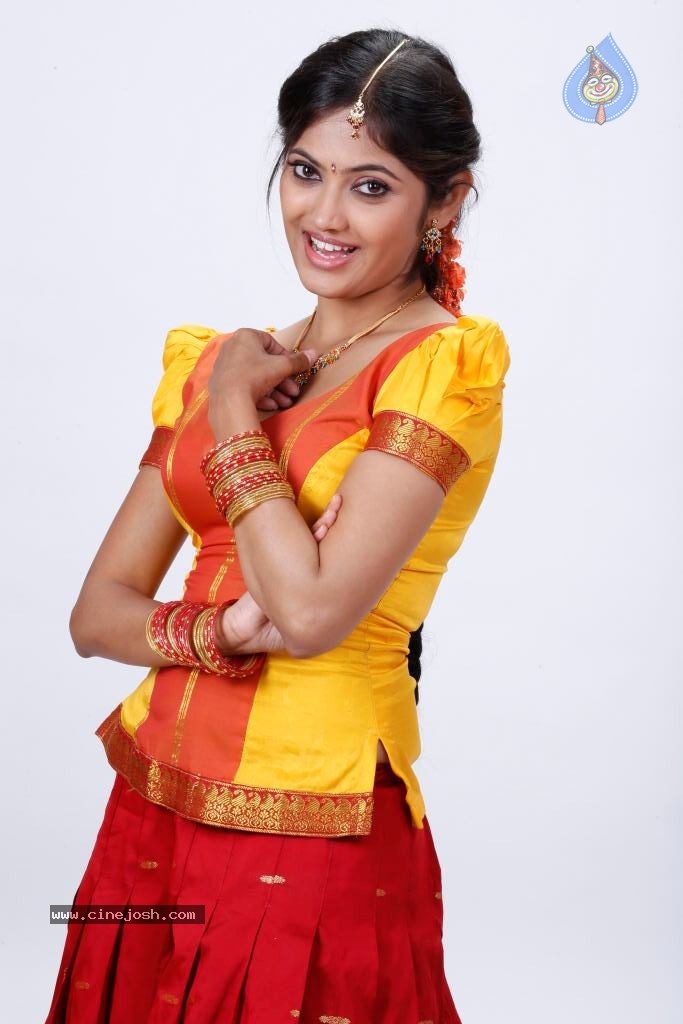 Supoorna Hot Photos - 7 / 106 photos