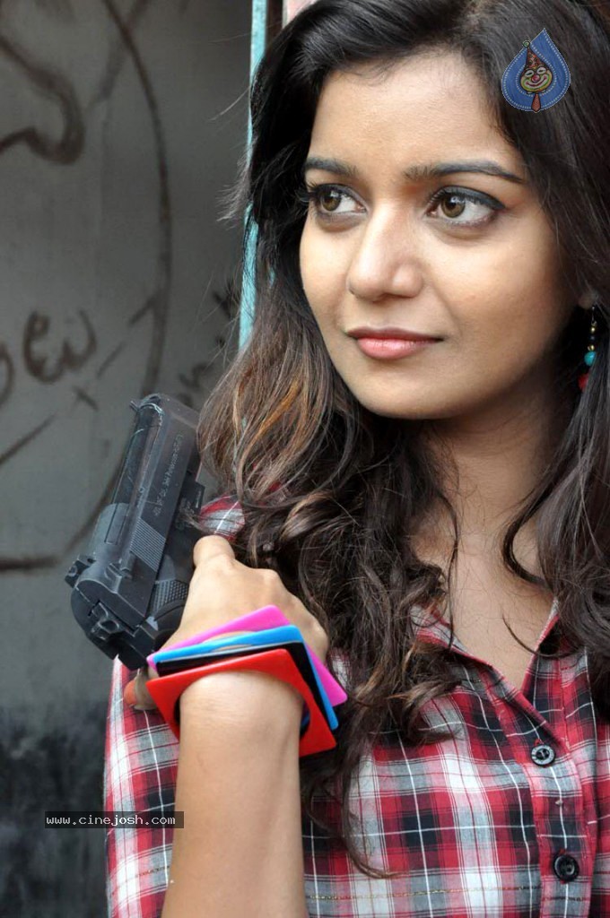 Swathi Stills - 3 / 57 photos