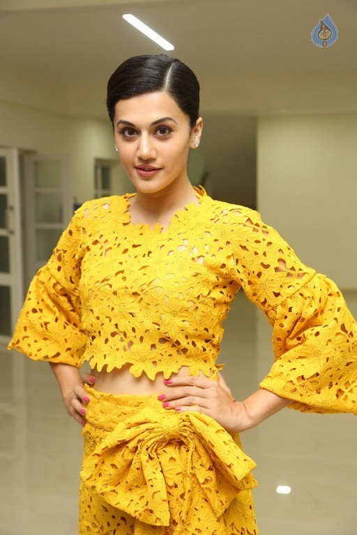 Taapsee Pannu Latest Photos - 12 / 42 photos