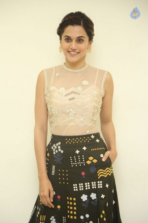 Taapsee Pannu Photos - 1 / 31 photos