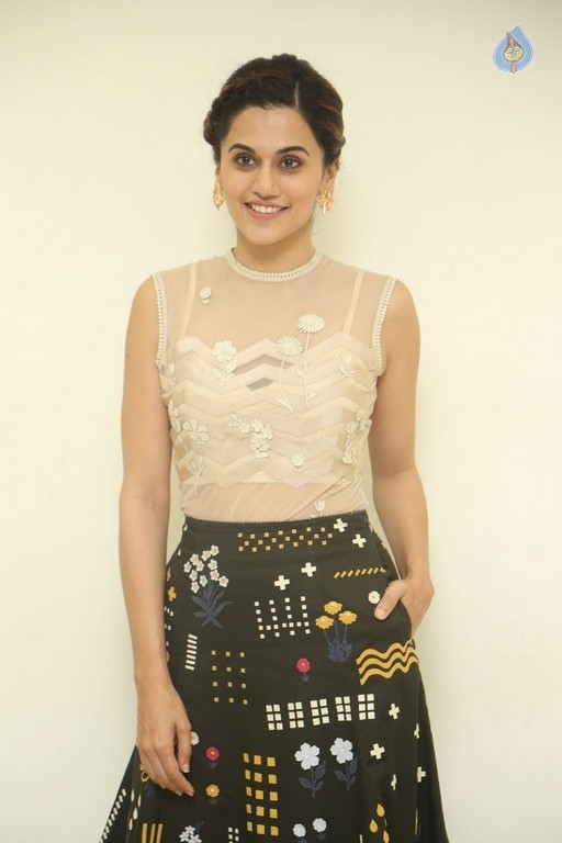 Taapsee Pannu Photos - 6 / 31 photos