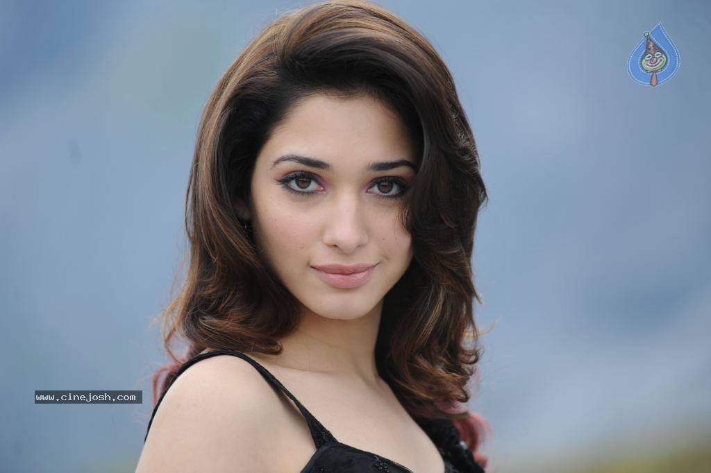 Tamanna Hot Photos - 121 / 151 photos