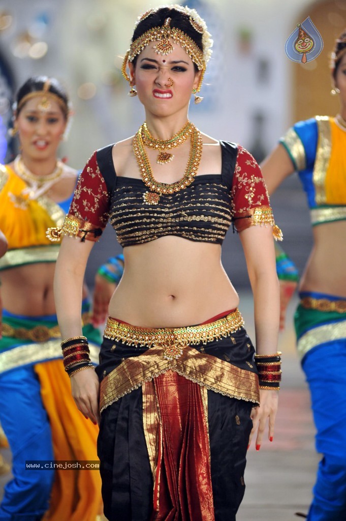 Tamanna New Hot Photos - 17 / 102 photos