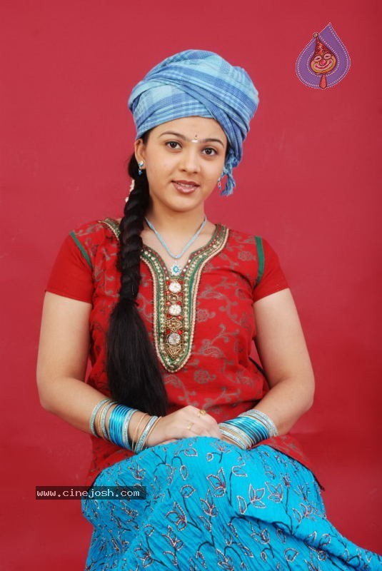 Tamil Actress Swetha Stills - 9 / 61 photos
