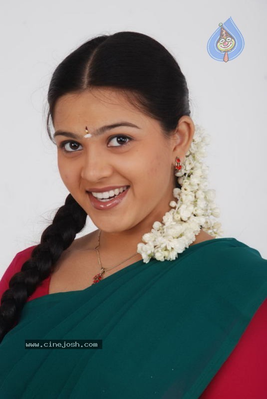 Tamil Actress Swetha Stills - 21 / 61 photos