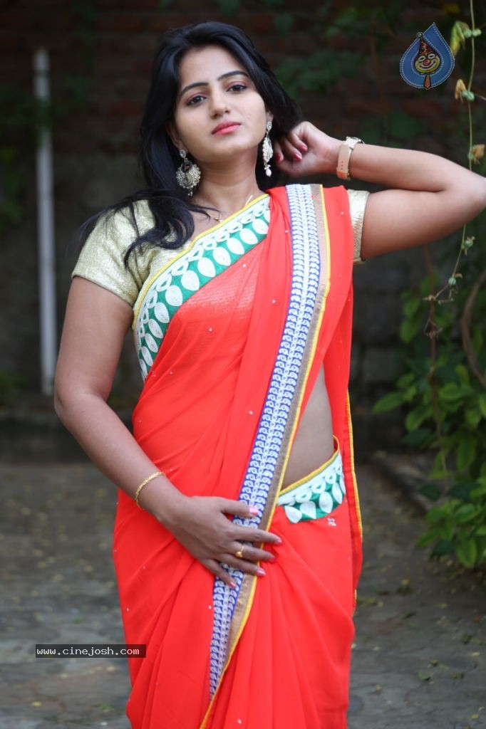 Tanusha Stills - 6 / 102 photos