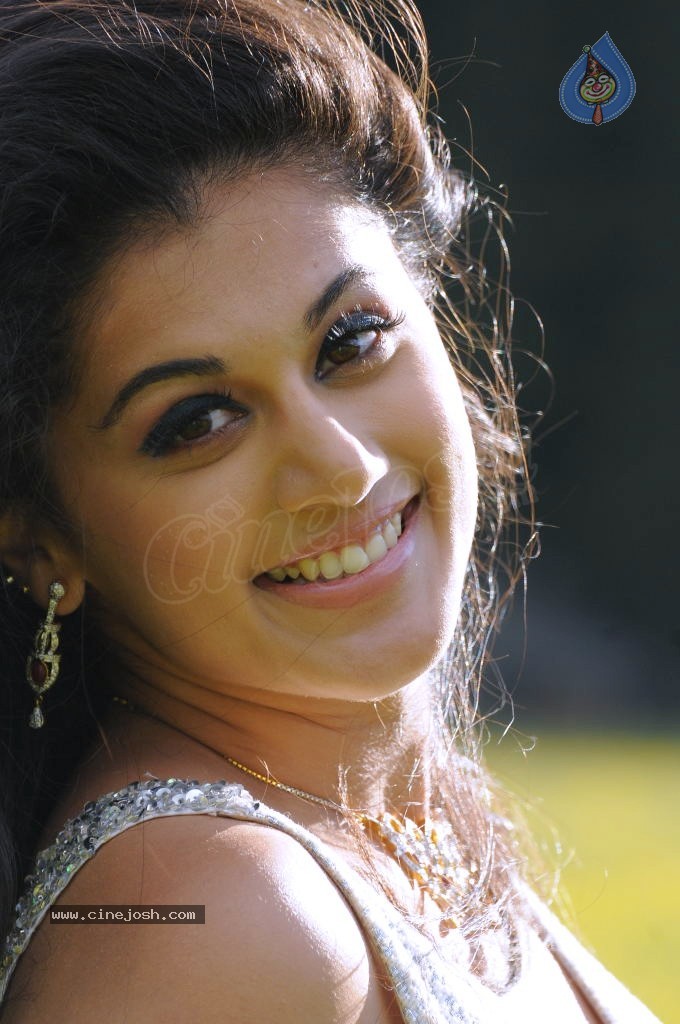 Tapsee High Resolution Stills - 22 / 43 photos