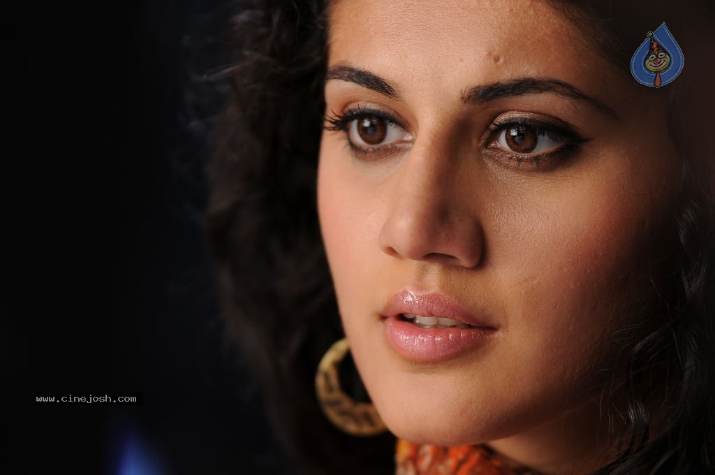 Tapsee Hot Gallery - 2 / 66 photos