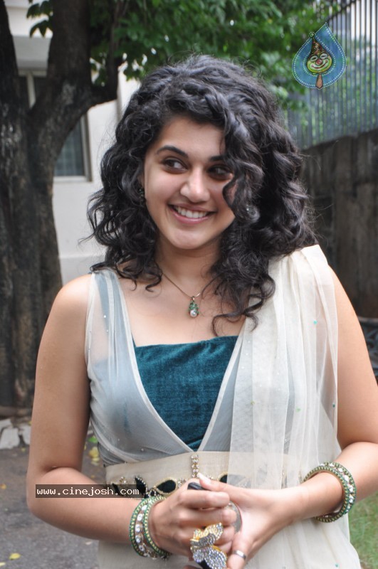 Tapsee Latest Gallery - 19 / 64 photos