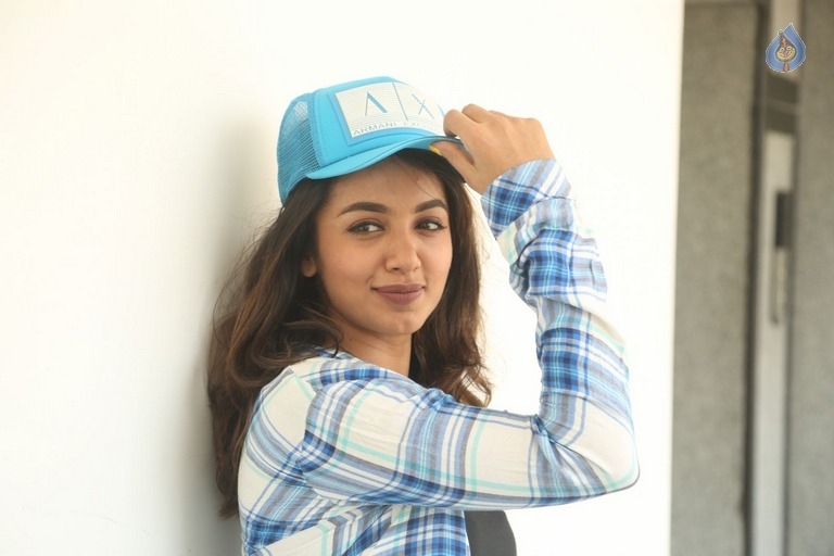 Tejaswi Madivada Latest Photos - 16 / 36 photos