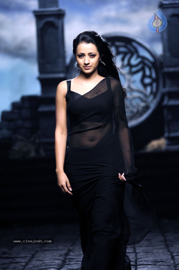 Trisha Hot Gallery - 14 / 83 photos