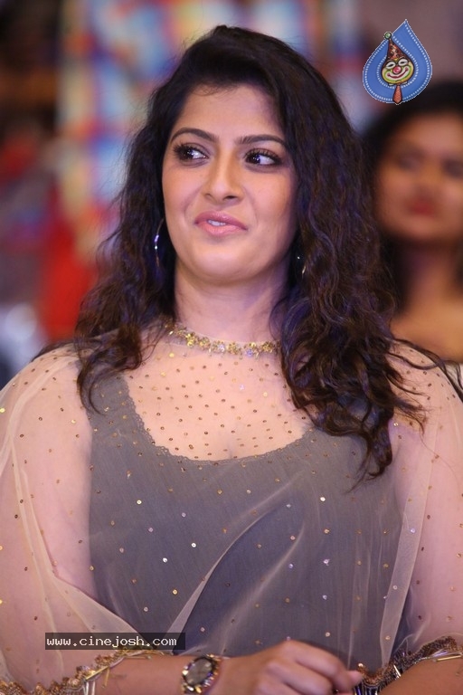 Varalaxmi Sarathkumar Latest Images - 2 / 12 photos