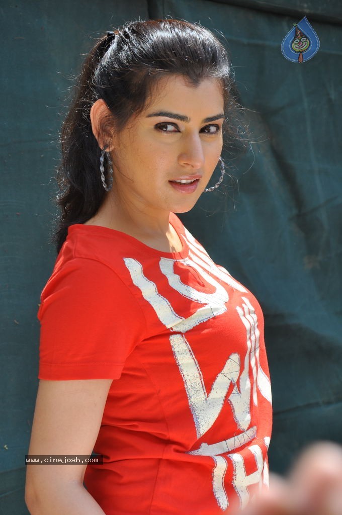 Veda Latest Stills - 5 / 83 photos