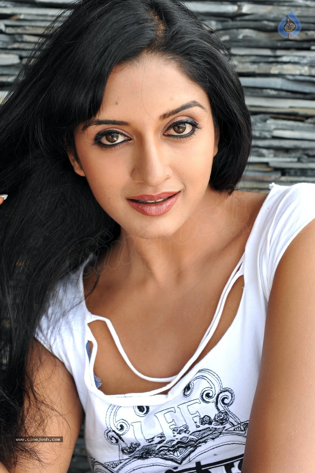 Vimala Raman New Hot Photos - 9 / 119 photos