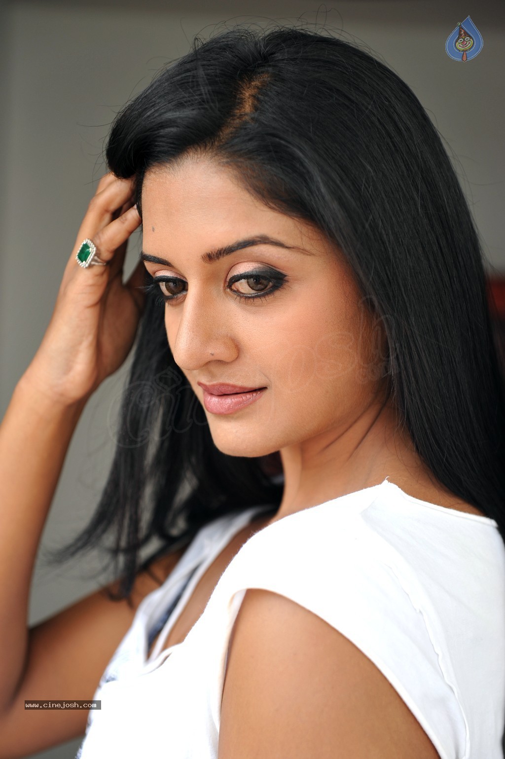 Vimala Raman New Hot Photos - 20 / 119 photos