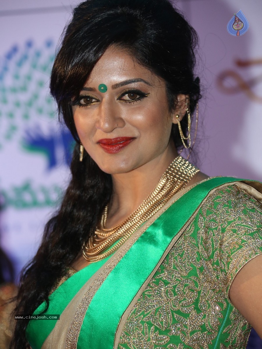 Vimala Raman New Stills - 1 / 60 photos