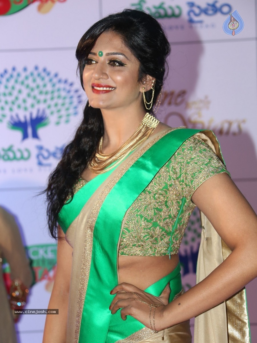 Vimala Raman New Stills - 2 / 60 photos