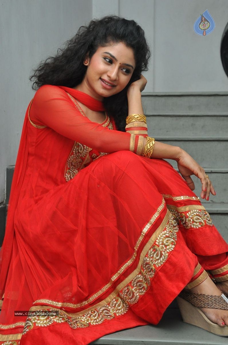 Vishnu Priya New Photos - 7 / 35 photos