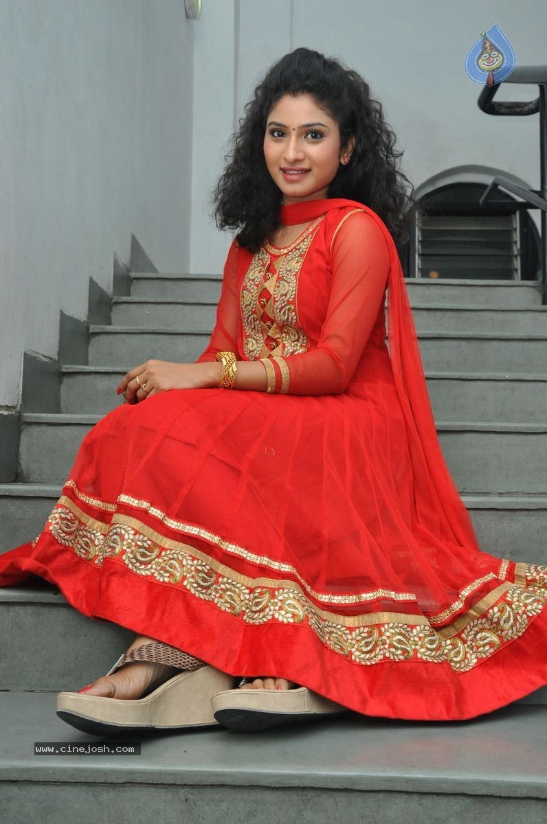 Vishnu Priya New Photos - 13 / 35 photos