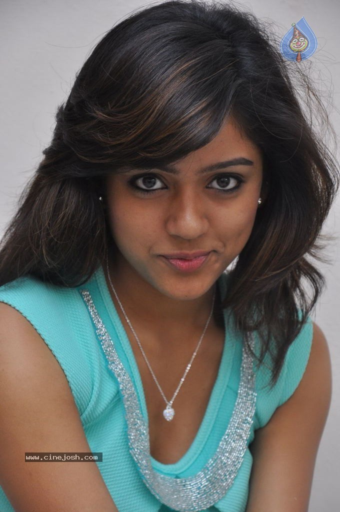 Vithika Sheru Gallery - 20 / 56 photos