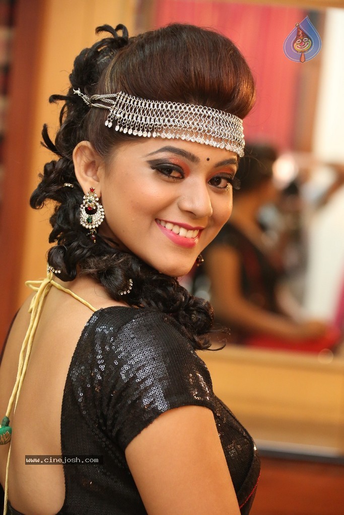 Yamini Latest Gallery - 9 / 104 photos