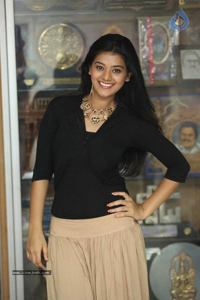 Yamini Stills - 3 / 48 photos