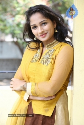 Actress Ambika Photos - 6 of 21