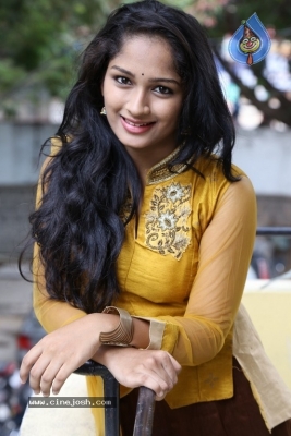 Actress Ambika Photos - 8 of 21