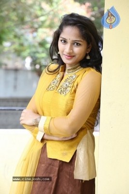 Actress Ambika Photos - 17 of 21