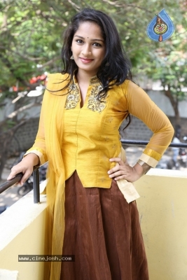 Actress Ambika Photos - 19 of 21