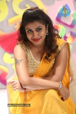 Actress Geethanjali New Images - 3 of 20