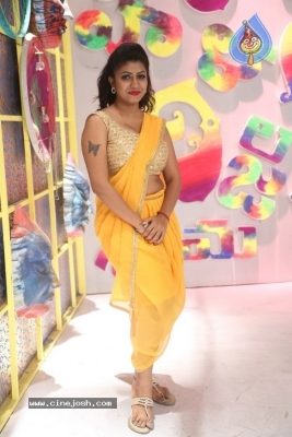 Actress Geethanjali New Images - 19 of 20