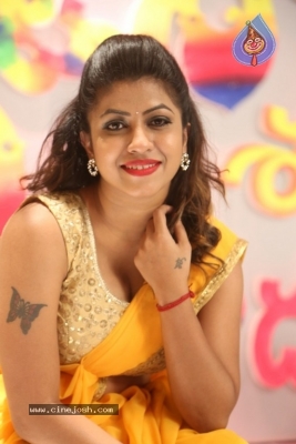 Actress Geethanjali New Images - 20 of 20
