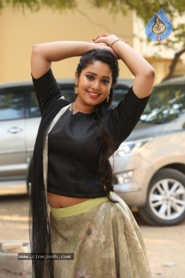 Actress Himansee Chowdary Photos - 10 of 21