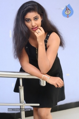 Actress Pavani Latest Photos - 9 of 21