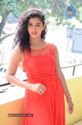 Actress Pavani Photos - 15 of 18