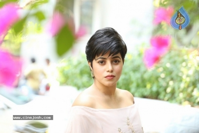 Actress Poorna Photos - 2 of 19